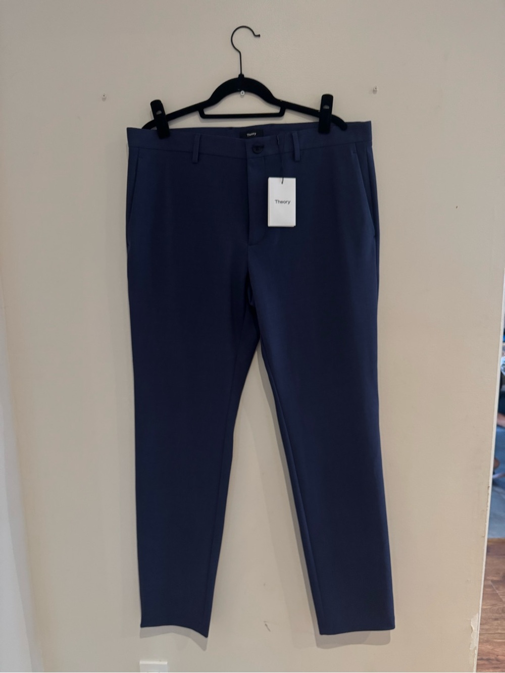 NWT Theory Men‘s zaine Precision Print Men's Navy pants